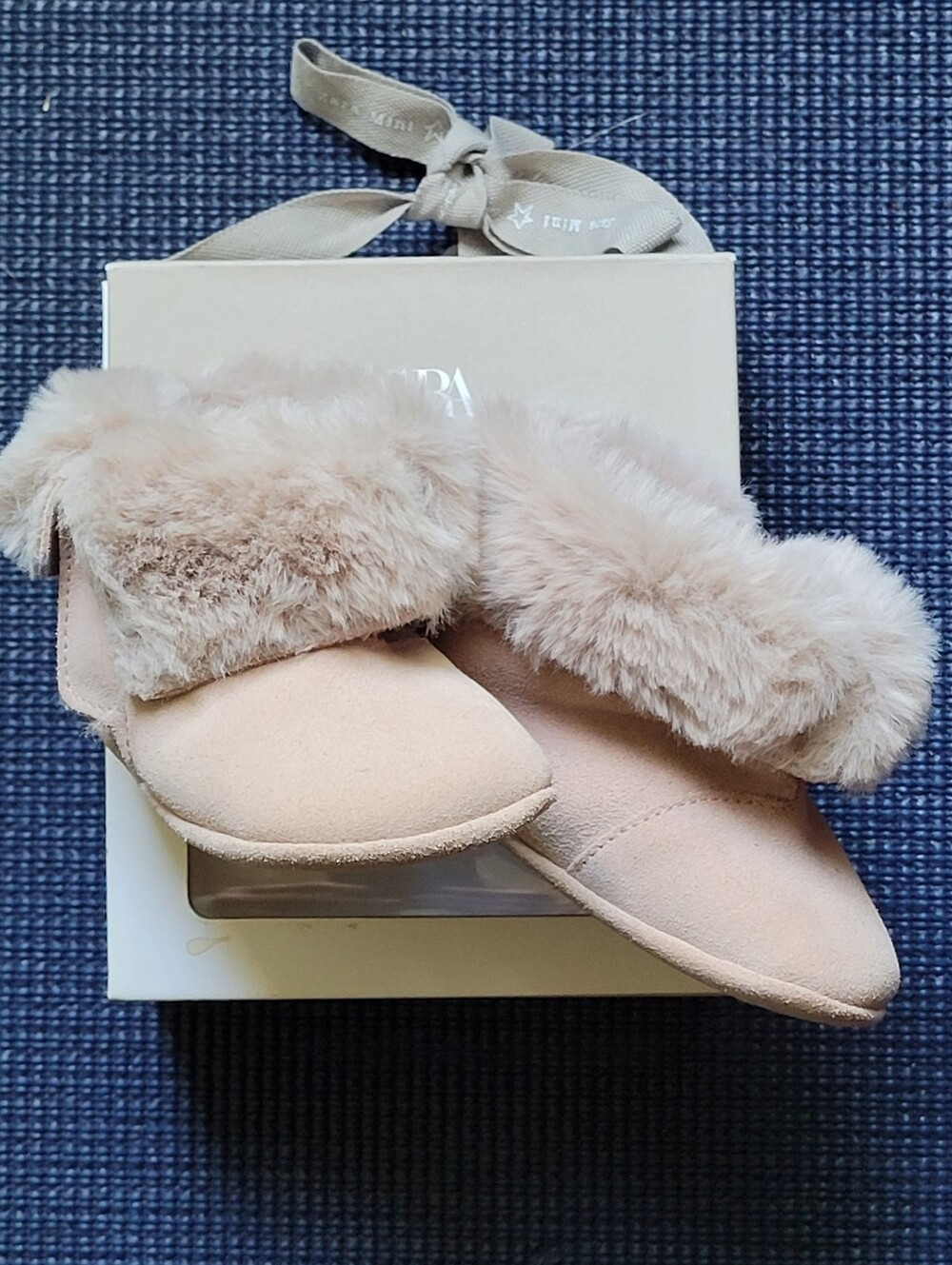Baby Faux-Fur Trim Booties -size 1.5(3.8") Blush Pink NWT